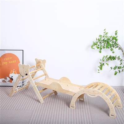 Set panjat segitiga kayu